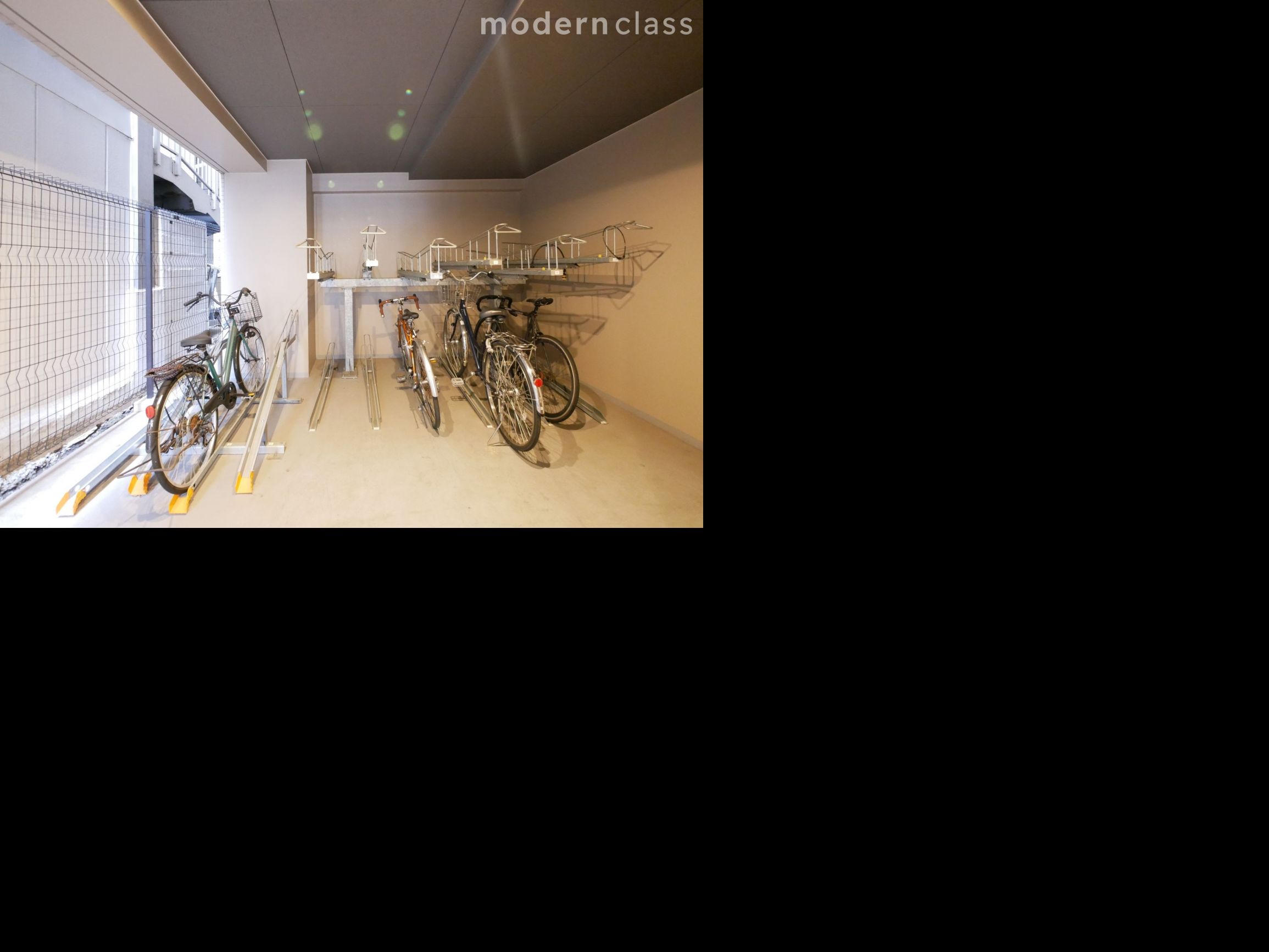 自転車駐輪場