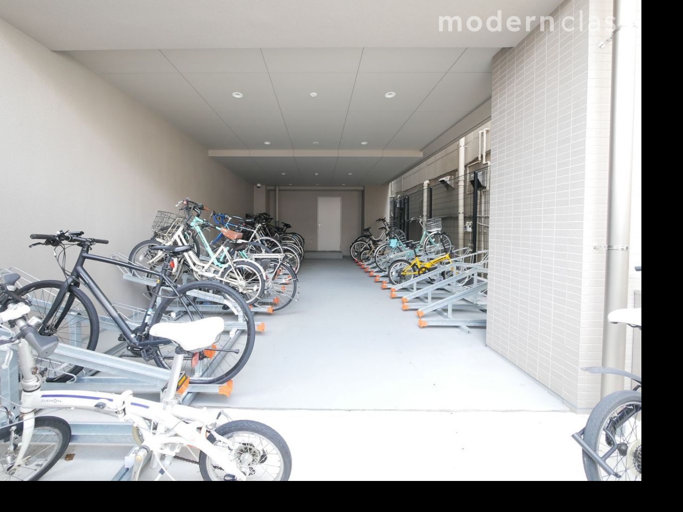 自転車駐輪場